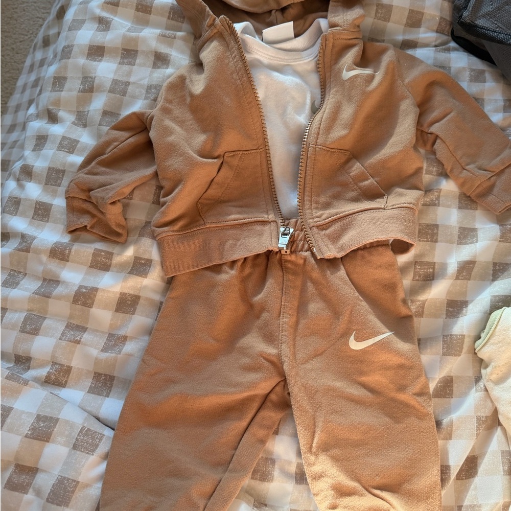 Baby nike Tan Sweatsuit Set